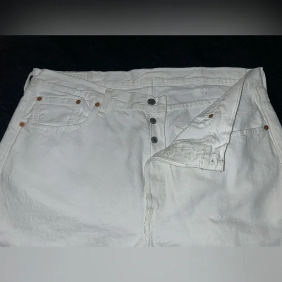 LEVIS 501 Size 38 - Picture 3 of 3